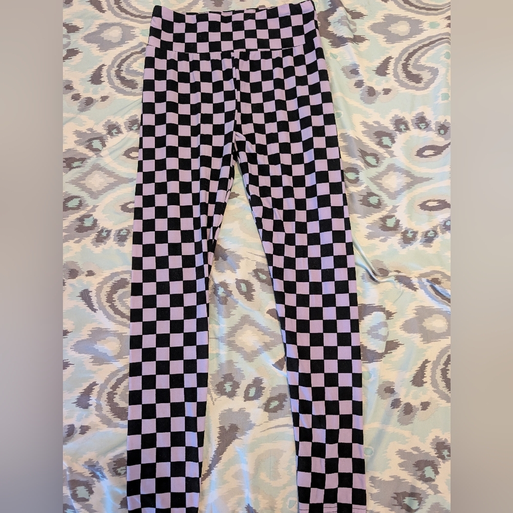 Checkered Leggings - Black and purple